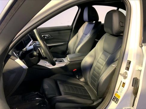 Used 2020 BMW 330i xDrive Sedan w/ Premium Package image 5