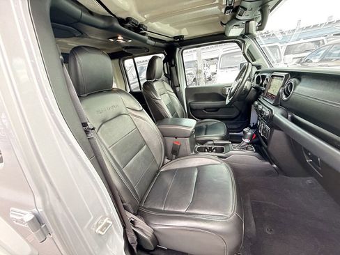 Used 2023 Jeep Wrangler Unlimited Sahara w/ Cold Weather Group image 32