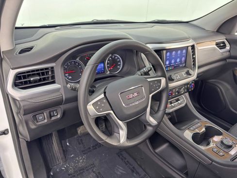 Used 2021 GMC Acadia SLE w/ Driver Convenience Package image 11