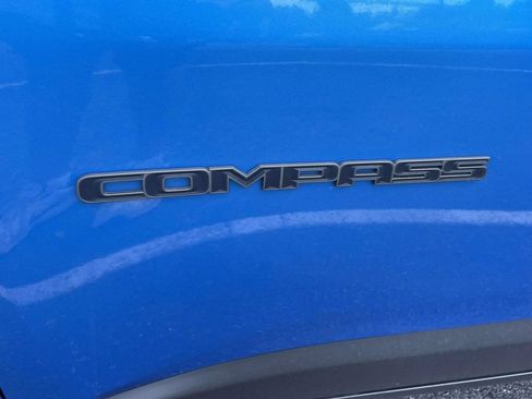 Used 2024 Jeep Compass Trailhawk AWD/4WD image 4