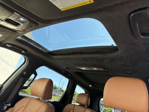 Used 2023 Kia Telluride SX Prestige X-Pro AWD/4WD image 35