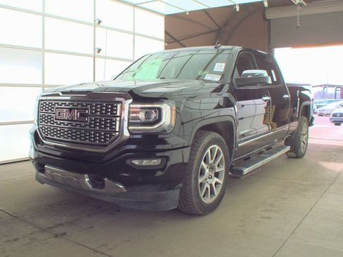 Used 2018 GMC Sierra 1500 Denali image 1