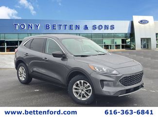 Certified 2022 Ford Escape SE w/ Convenience Package 360° Tour