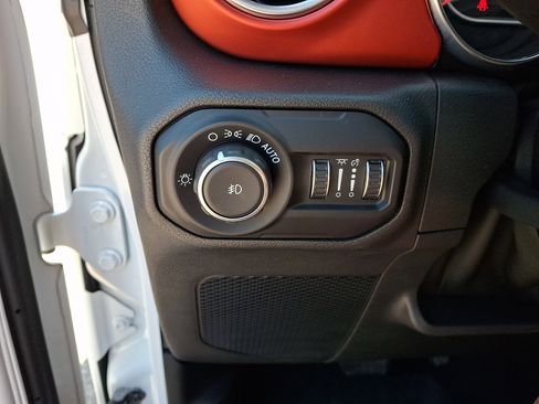 Certified 2020 Jeep Wrangler Unlimited Rubicon AWD/4WD image 28