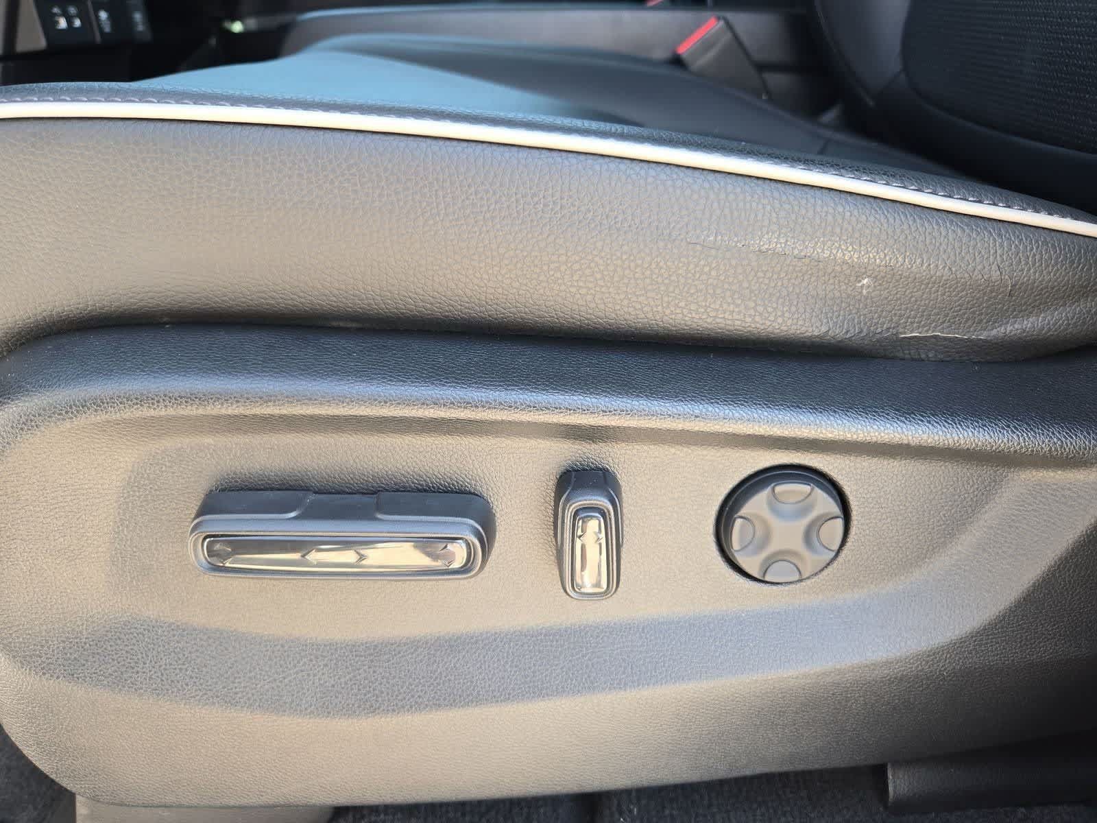 Used 2025 Honda Odyssey Elite image 16