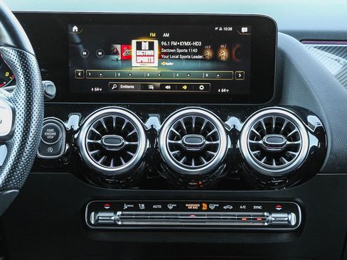 Certified 2022 Mercedes-Benz GLA 250 4MATIC image 14