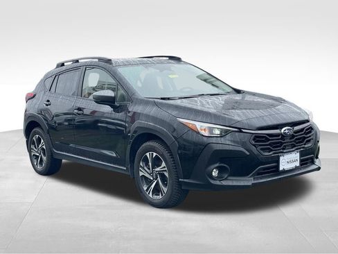 Used 2024 Subaru Crosstrek 2.0i Premium image 3