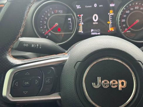 Used 2021 Jeep Gladiator Mojave AWD/4WD image 24