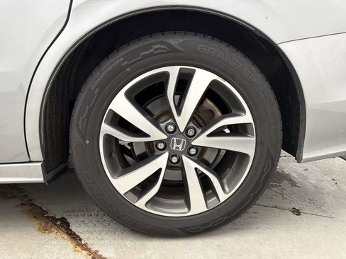 Used 2023 Honda Odyssey Touring image 13