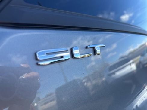 Used 2024 GMC Terrain SLT image 47