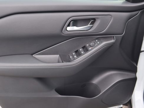 New 2026 Nissan Rogue SV w/ Cold Weather Package FWD image 15