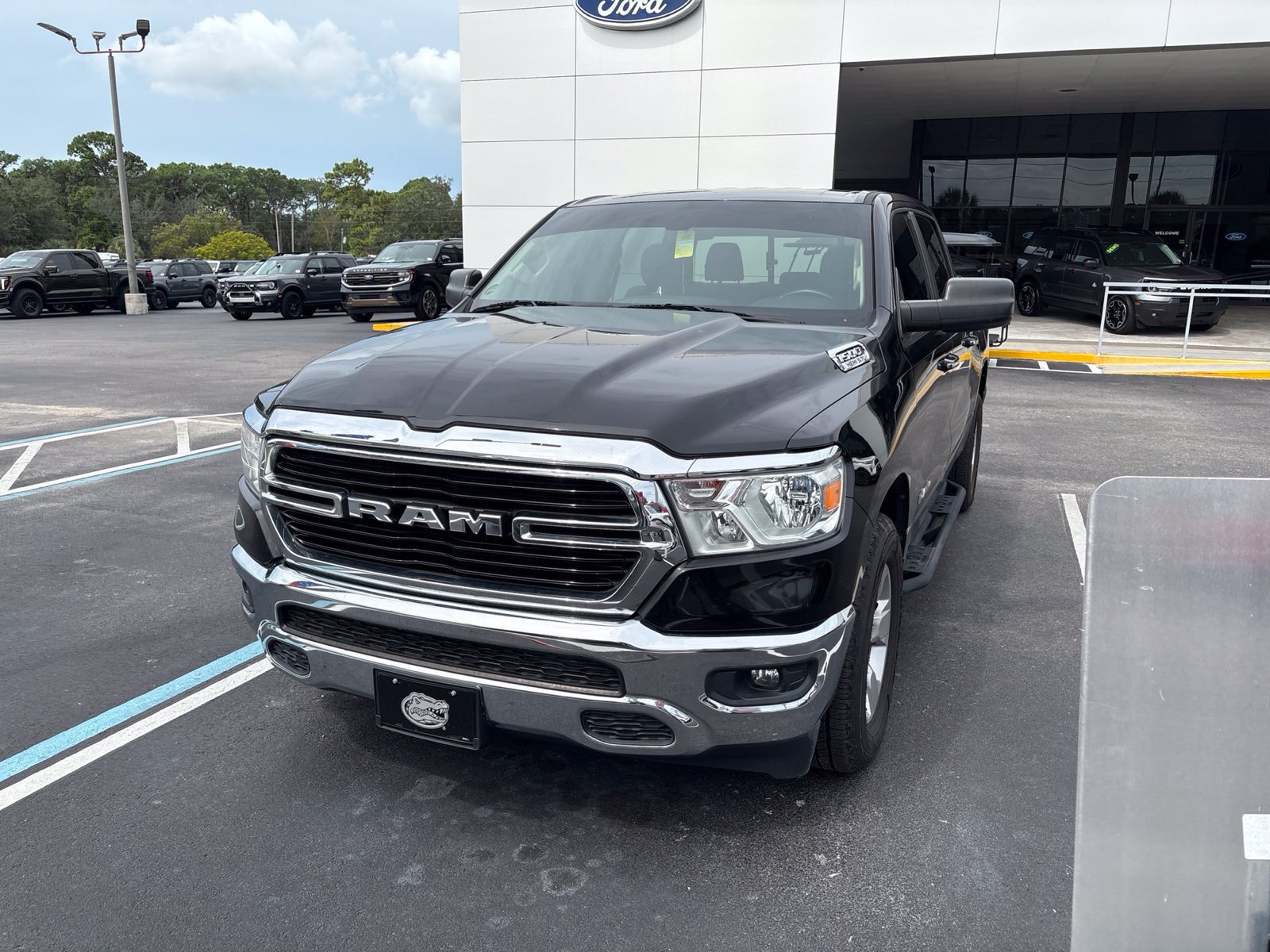 Used 2019 RAM 1500 Big Horn RWD image 3