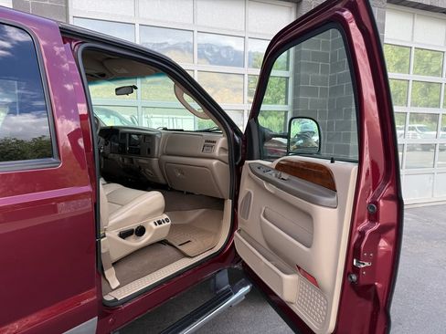 Used 2004 Ford F350 Lariat AWD/4WD image 41