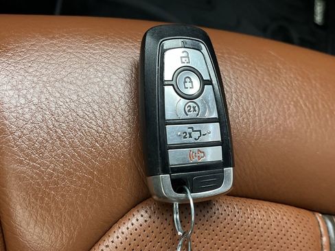 Used 2020 Ford F250 King Ranch w/ King Ranch Ultimate Package image 32