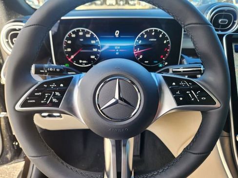 Used 2026 Mercedes-Benz GLC 300 4MATIC image 19
