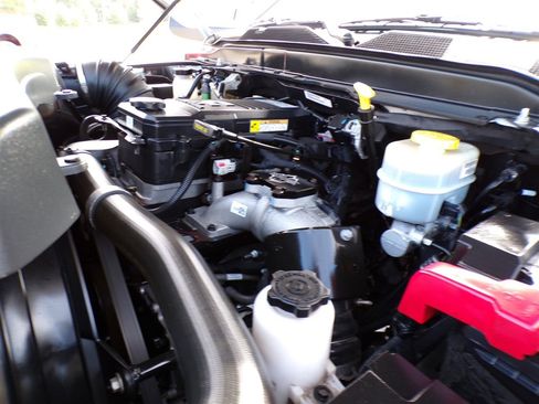 Used 2020 RAM 3500 Laramie image 19