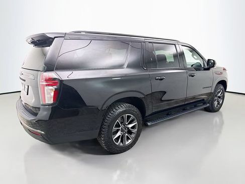 Used 2021 Chevrolet Suburban Z71 AWD/4WD image 7
