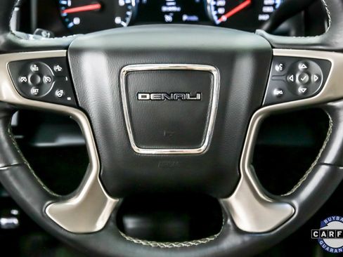 Used 2018 GMC Yukon XL Denali image 26