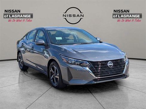 New 2025 Nissan Sentra SV image 3