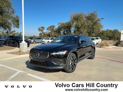 New 2026 Volvo V60 B5 Cross Country Ultra w/ Protection Package Premier