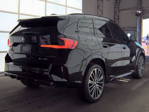 Used 2023 BMW X1 xDrive28i w/ Premium Package AWD/4WD image 7
