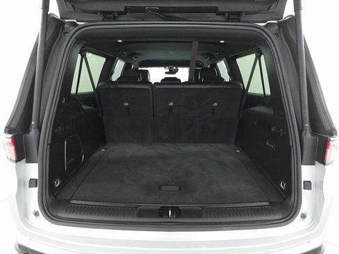 Used 2024 Jeep Wagoneer L Series II w/ Flexible Seating Group image 28