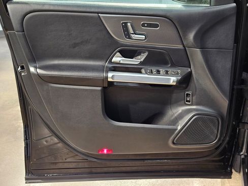 Used 2023 Mercedes-Benz GLB 250 GLB 250 image 20