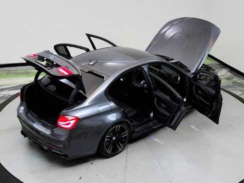 Used 2018 BMW M3 Base image 39