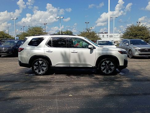 Used 2026 Honda Pilot Elite image 2