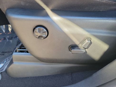 Used 2020 Jeep Grand Cherokee Altitude image 18