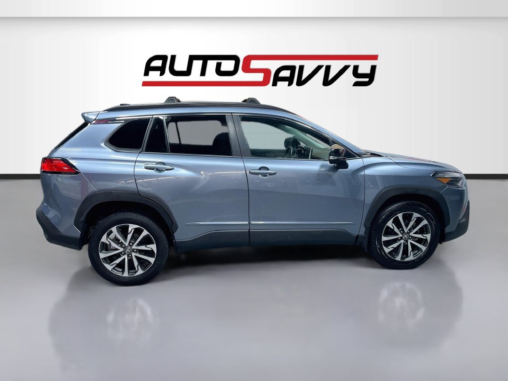 Used 2025 Toyota Corolla Cross XLE w/ Convenience Package AWD/4WD image 8