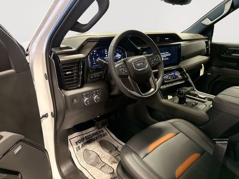 New 2026 GMC Sierra 1500 AT4 w/ AT4 Premium Package AWD/4WD image 10