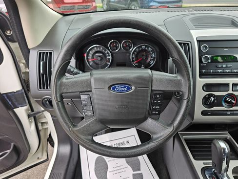 Used 2010 Ford Edge SE FWD image 12