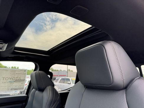 New 2025 Toyota Tacoma Limited image 31