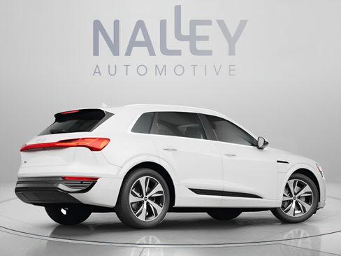 Used 2024 Audi Q8 e-tron Premium Plus w/ Premium Plus Package AWD/4WD image 4