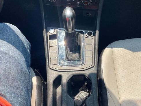 Used 2019 Volkswagen Jetta R-Line FWD image 20