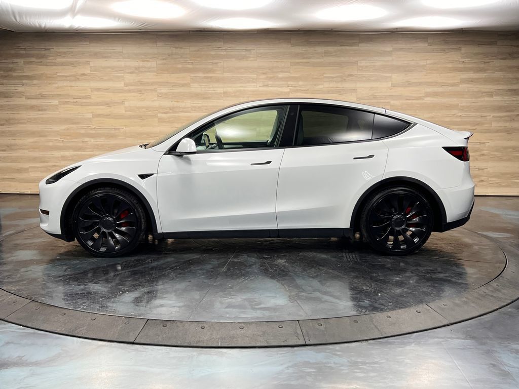 Used 2023 Tesla Model Y Performance AWD/4WD image 15