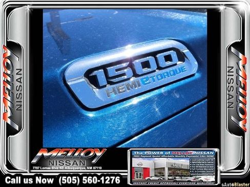 Used 2024 RAM 1500 Laramie AWD/4WD image 7
