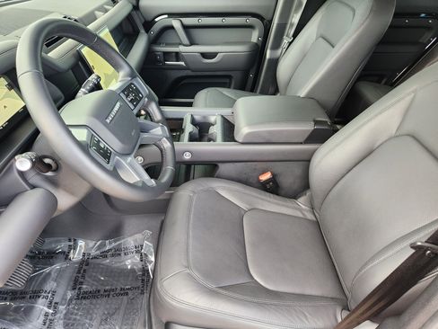 Certified 2025 Land Rover Defender 110 S image 14