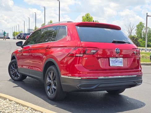Used 2022 Volkswagen Tiguan SE AWD/4WD image 23