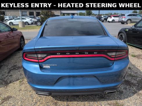 Used 2023 Dodge Charger SXT w/ Cold Weather Package RWD image 4