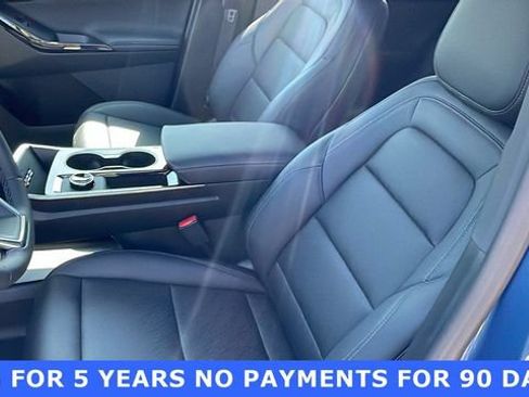 New 2026 Chevrolet Equinox LT w/ Convenience Package II FWD image 11