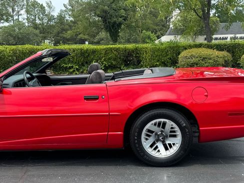 Used 1992 Pontiac Firebird Convertible RWD image 3