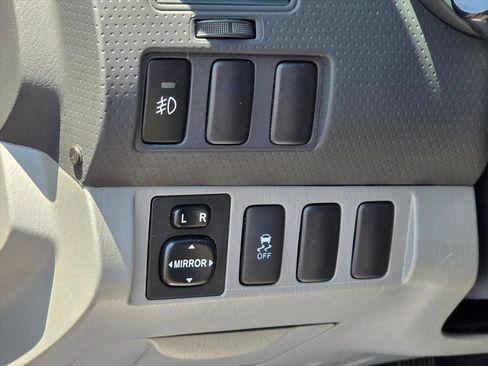 Used 2015 Toyota Tacoma PreRunner w/ Convenience Package RWD image 8
