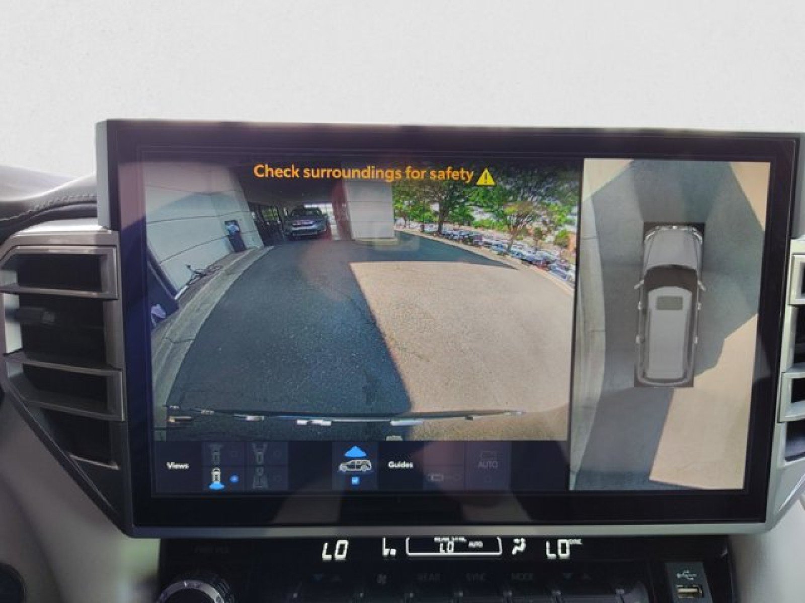 Used 2024 Toyota Sequoia Capstone AWD/4WD image 17