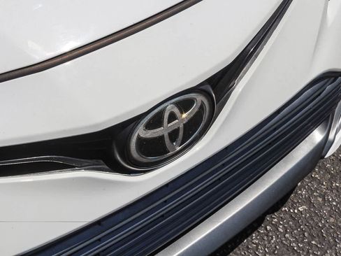Used 2022 Toyota Camry LE FWD image 14