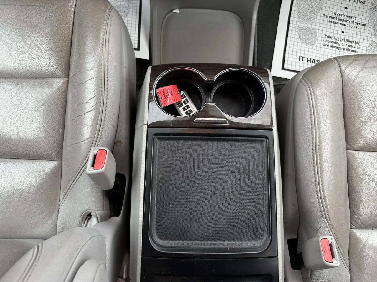 Used 2018 Toyota Sienna XLE w/ XLE Navigation Package FWD image 26