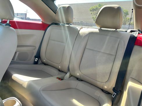 Used 2014 Volkswagen Beetle 2.5 FWD image 15