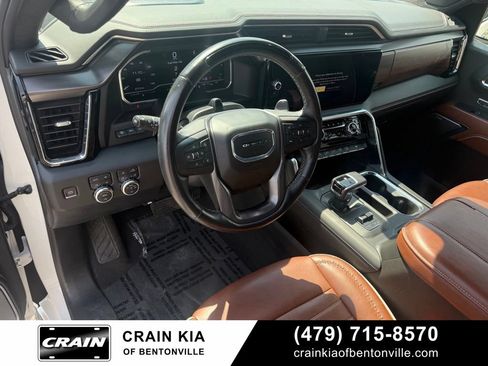 Used 2024 GMC Sierra 1500 Denali Ultimate AWD/4WD image 9