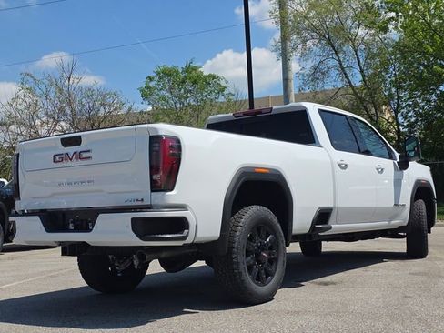 New 2026 GMC Sierra 3500 AT4 w/ Technology Package AWD/4WD image 16
